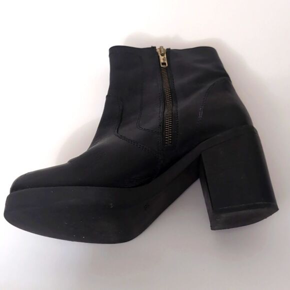 Topshop black genuine leather Chunky  platform boots 7 - Picture 3 of 7